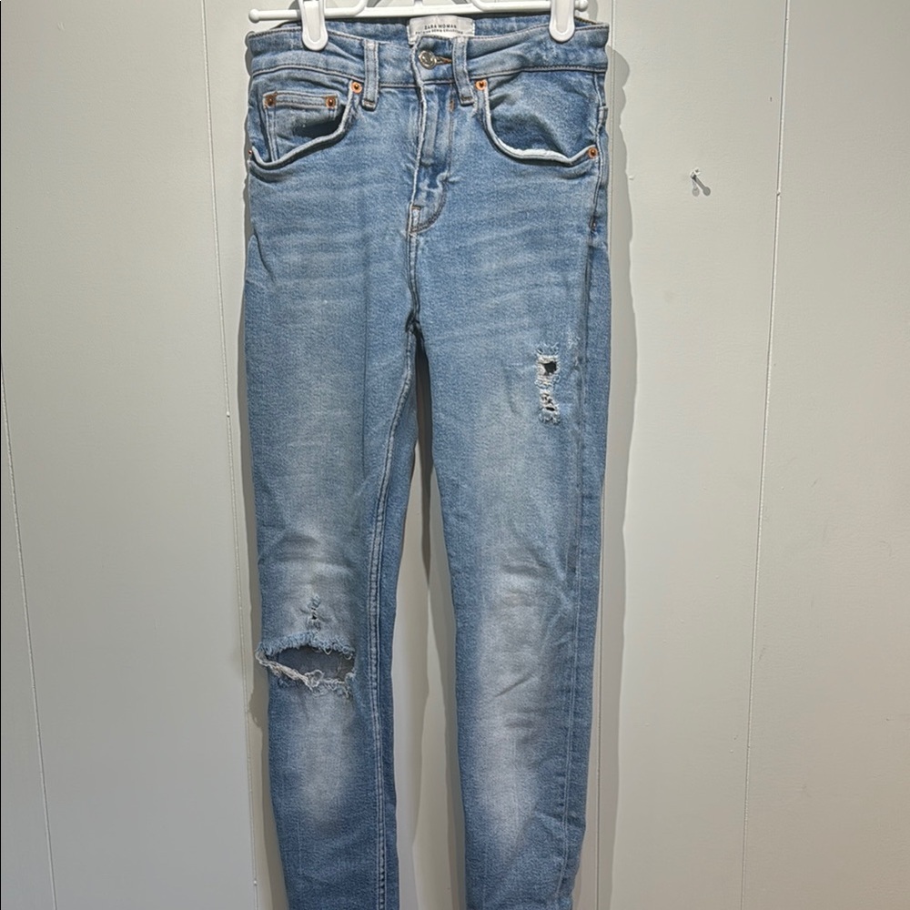 Zara Distressed Blue Jeans